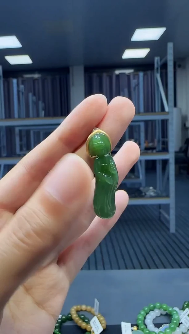 和田玉18K金镶嵌挂件1