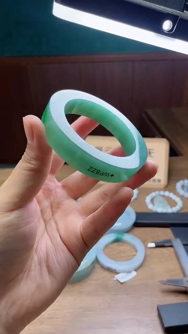 定制翡翠手镯未镶嵌嫣*定制