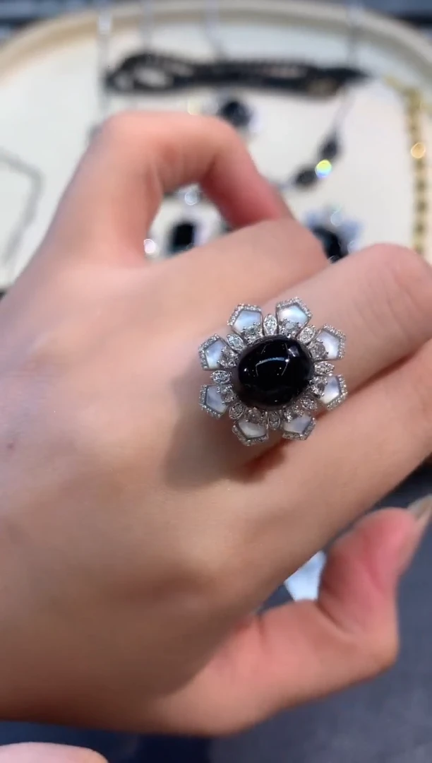 18K金镶嵌戒指翡翠E307|11800