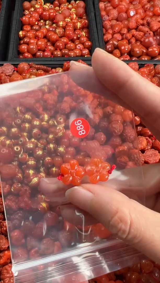 【闪购商品】南红玛瑙颈饰未镶嵌1