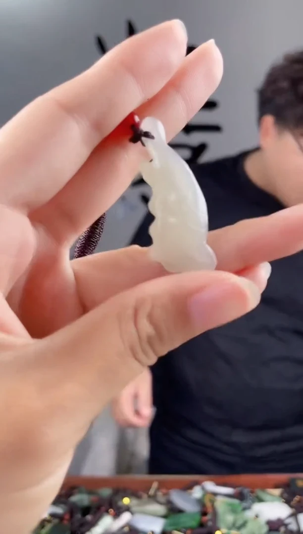 和田玉未镶嵌颈饰拍一发一，多样性发货