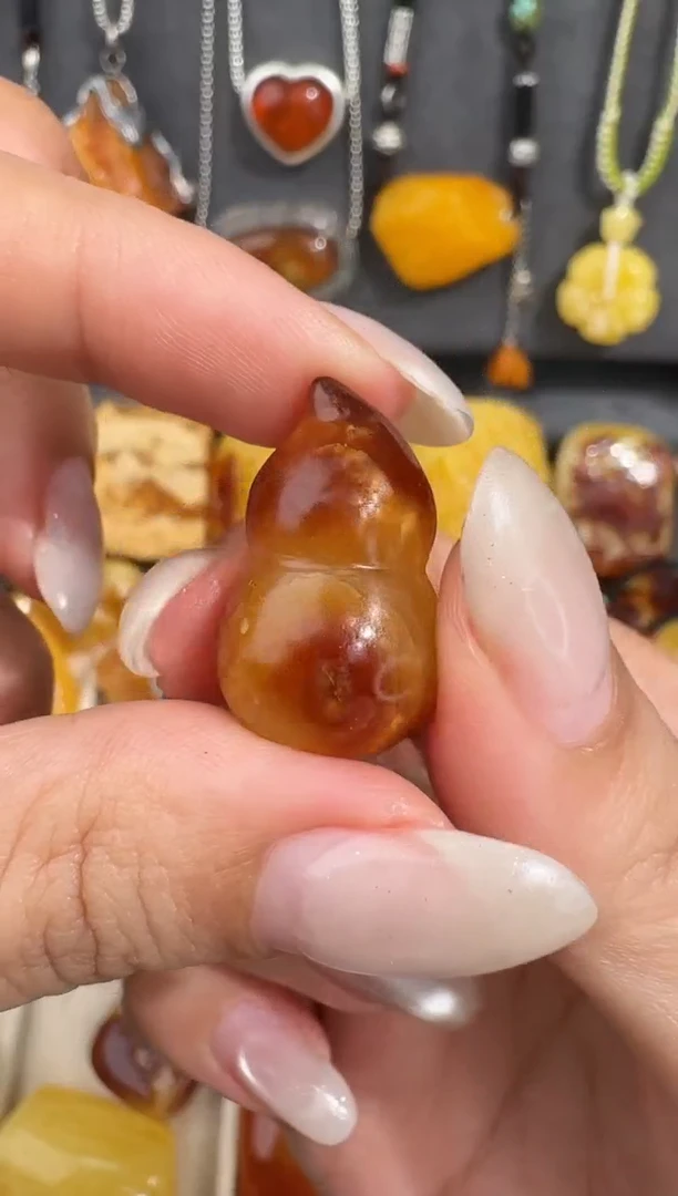 裸石琥珀未镶嵌默认手机挂