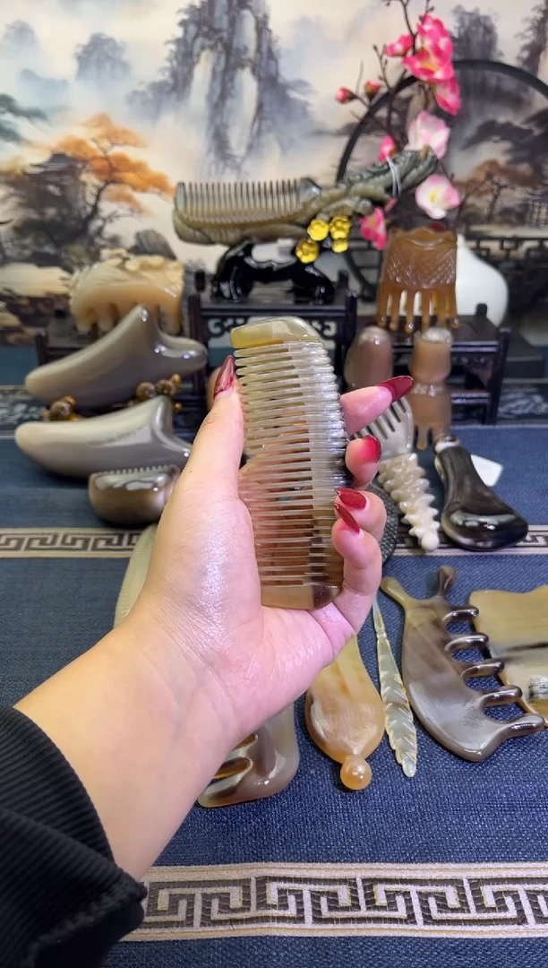 云南老白水龙骨梳