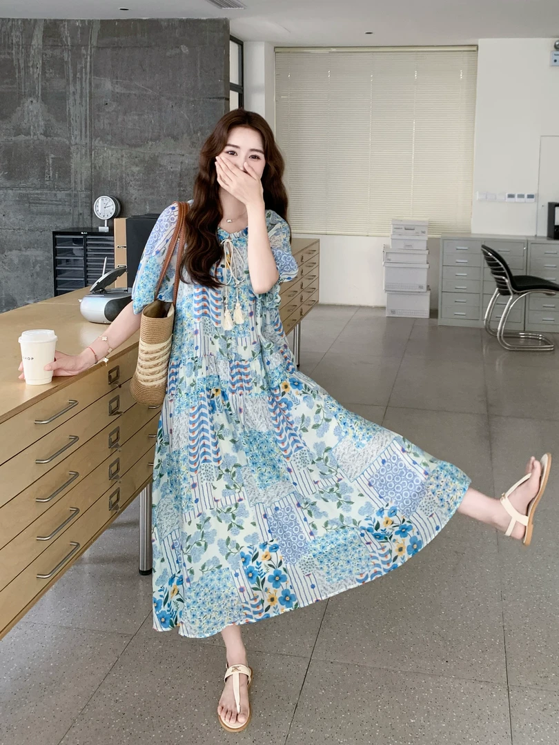 【颂薇】独特漂亮碎花裙女中长款2025夏新款法式度假风泡泡袖连衣裙