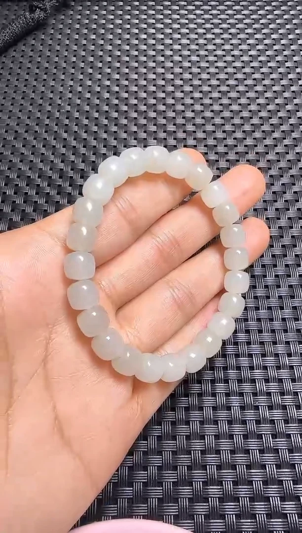 【闪购商品】和田玉手链未镶嵌新疆和田玉卡8老型手串