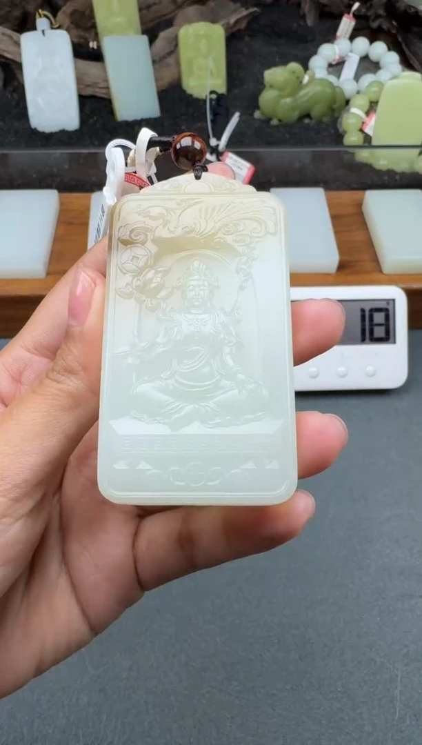 颈饰未镶嵌和田玉1