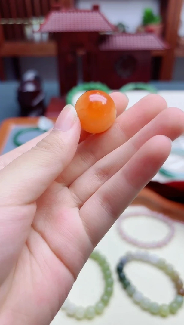 未镶嵌琥珀裸石蜜蜡圆珠吊坠*1 WCY编绳