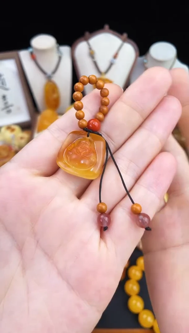 琥珀未镶嵌珠宝奇石柒月
