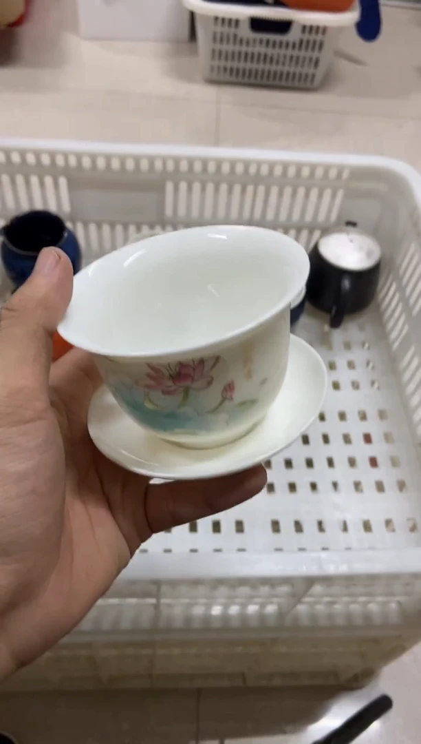 无运费险有瑕疵的摄影的产品有使用过的痕迹有点脏介意勿拍