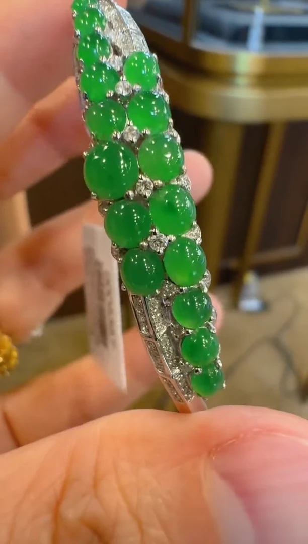 【闪购商品】翡翠手镯18K金镶嵌多样性团购发一件