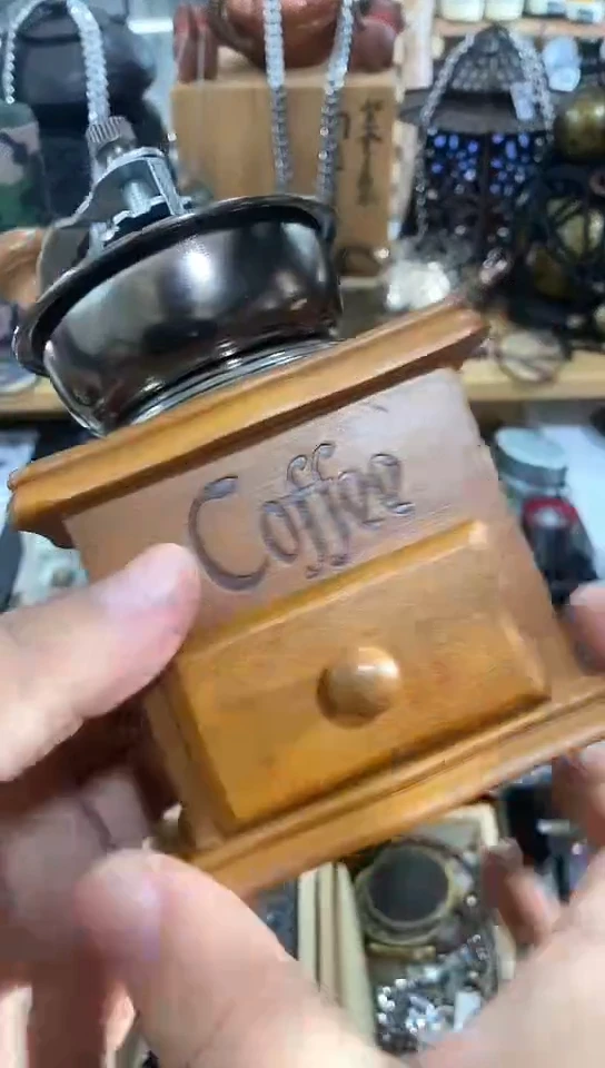 瓷片闪购商品  如图所示