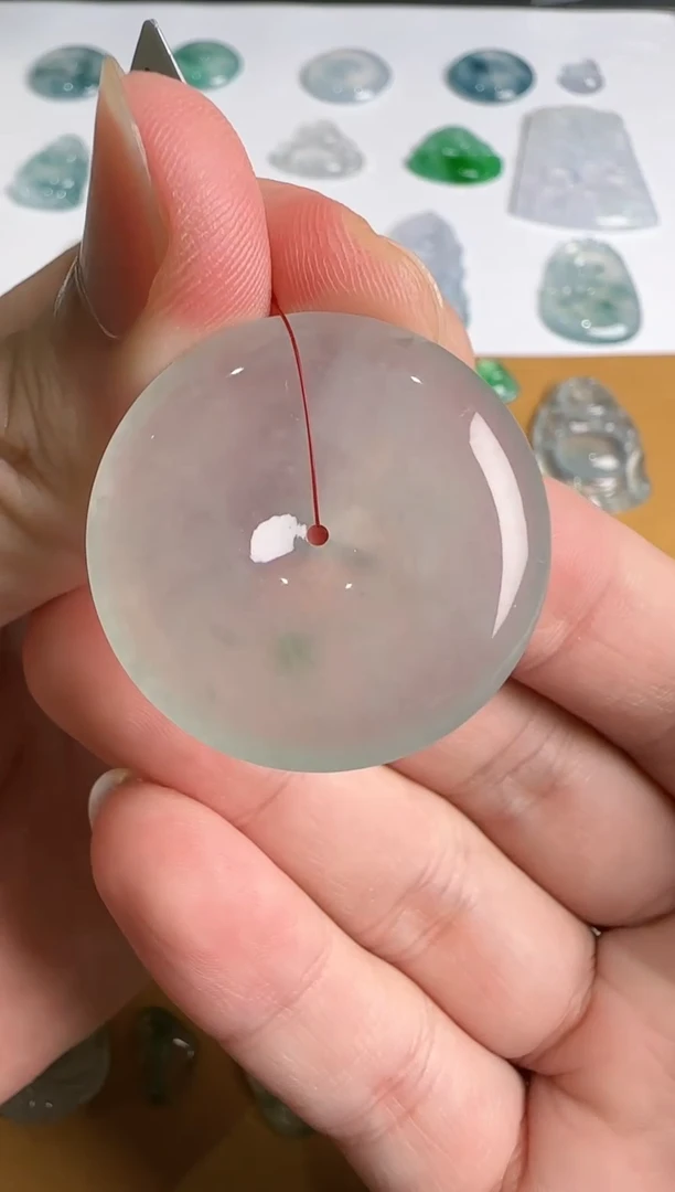 翡翠未镶嵌吊坠(不含链)平安扣