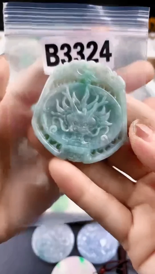 颈饰未镶嵌翡翠天然翡翠吊坠挂件