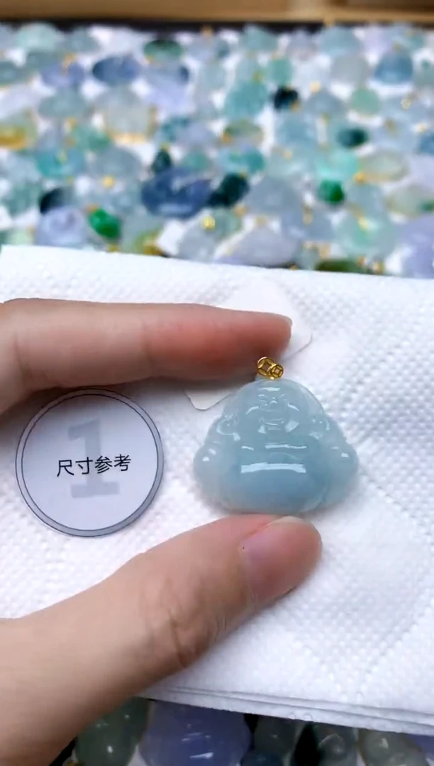 颈饰18K金镶嵌翡翠天然A货翡翠