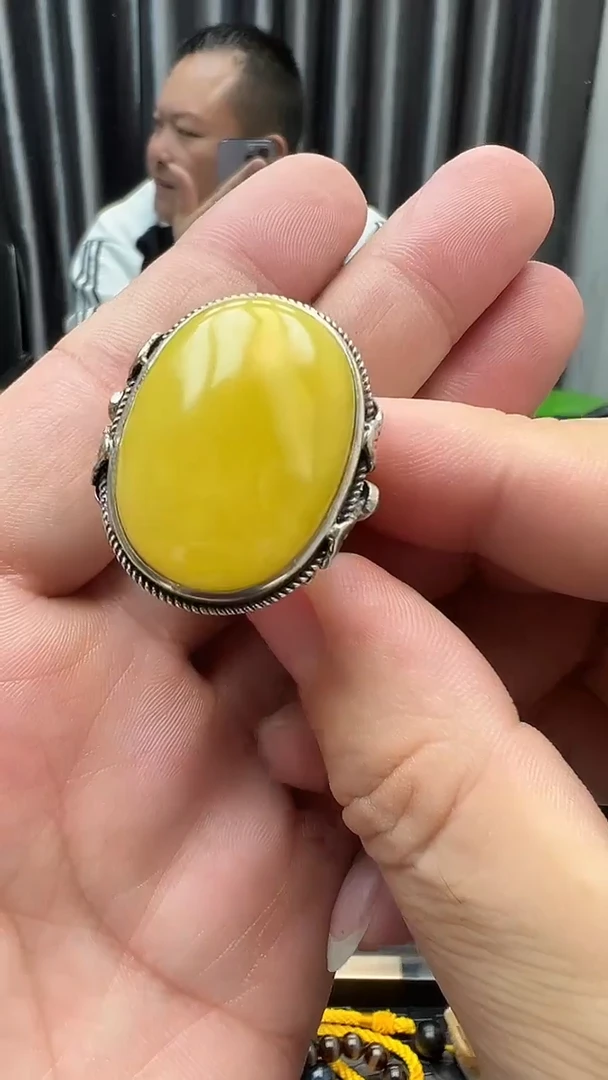 银S925镶嵌蜜蜡戒指蜜蜡戒指