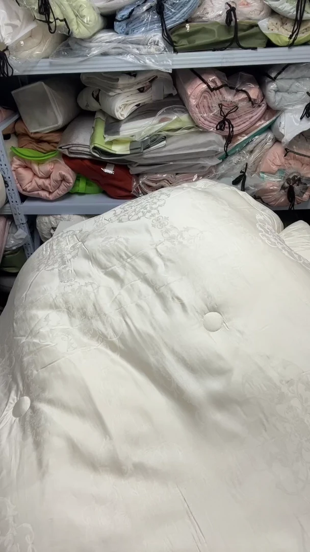 95%以上天丝提花冬被200*230 特价不售后
