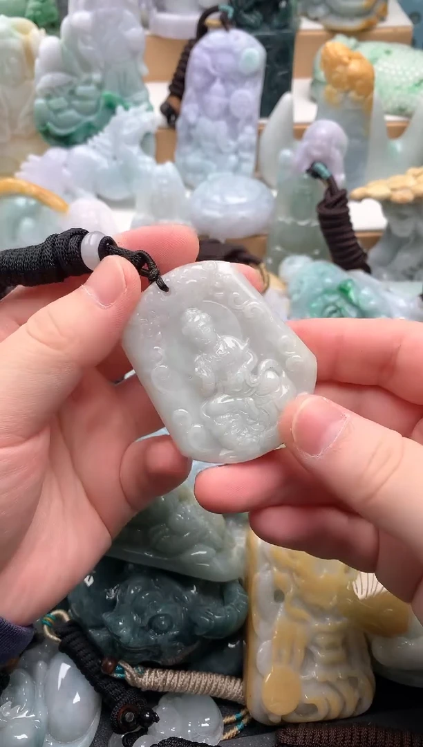 吊坠(不含链)未镶嵌翡翠1