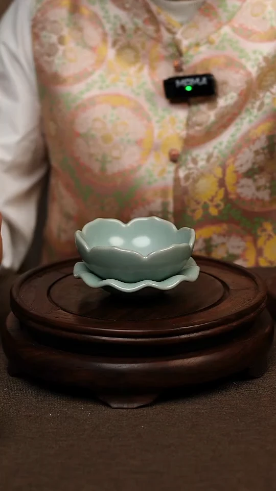 瓷片仿古天青莲花茶漏 微瑕 不带礼盒