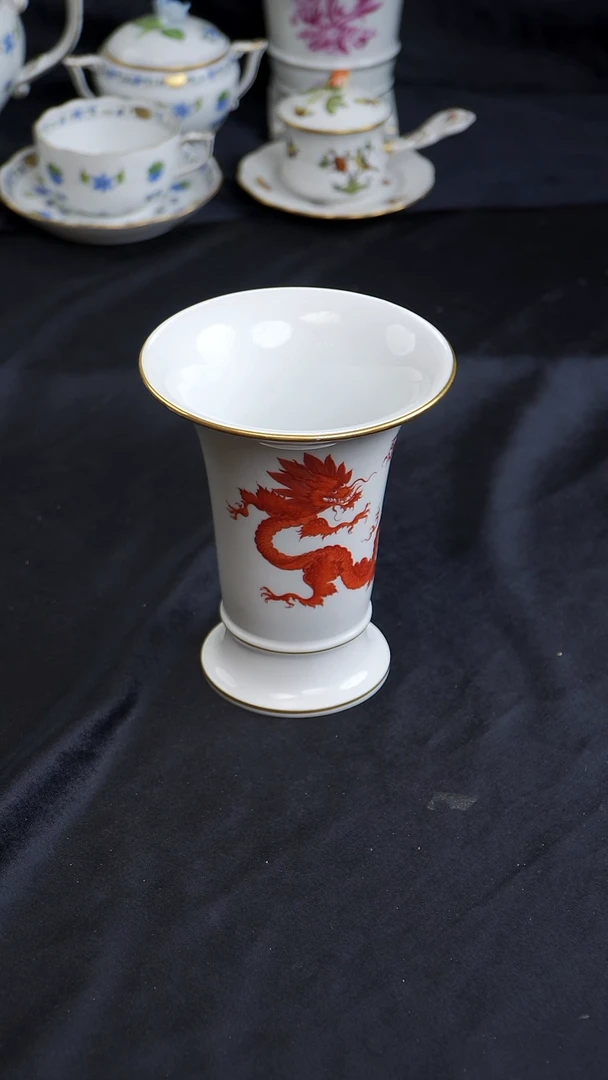 骨瓷婷婷中古器物如图所示119