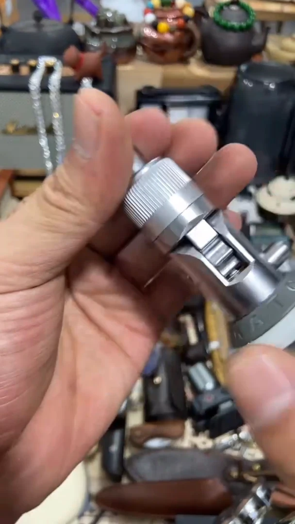 瓷片闪购商品  如图所示