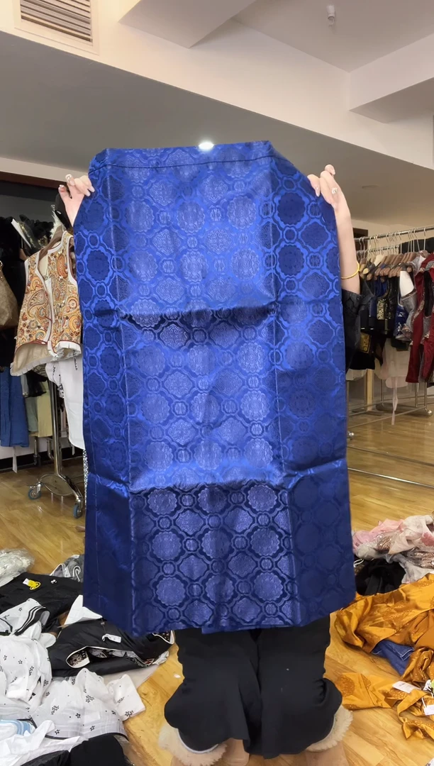 2XL码    125-135斤  长款半裙