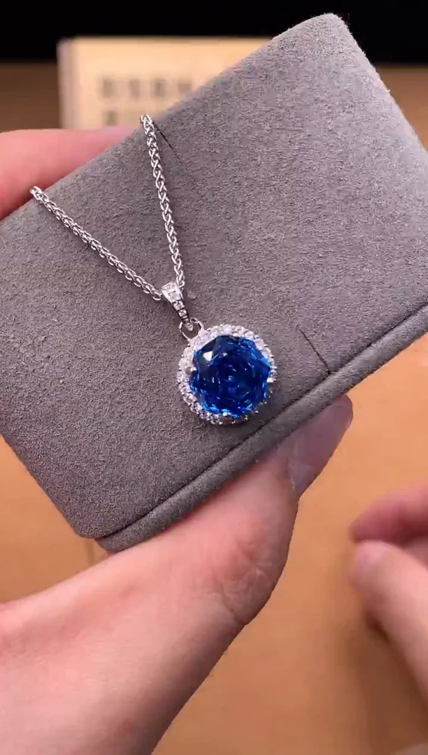 颈饰银S925镶嵌托帕石3333