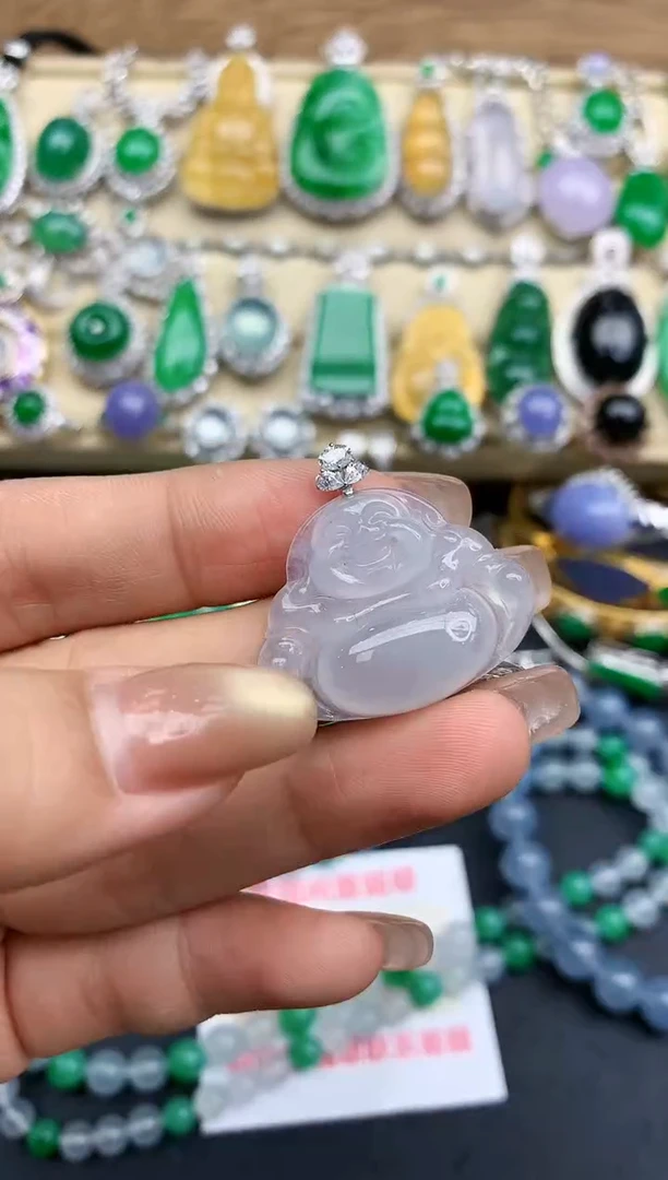 颈饰18K金镶嵌翡翠49-中国好珍宝