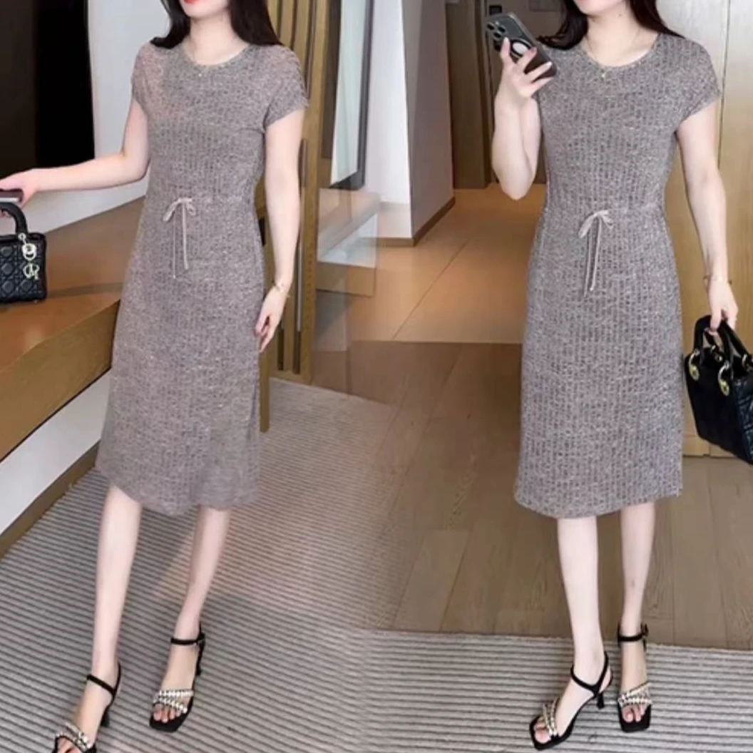 2025夏季新款穿搭气质显瘦时尚休闲韩版减龄透气连衣裙