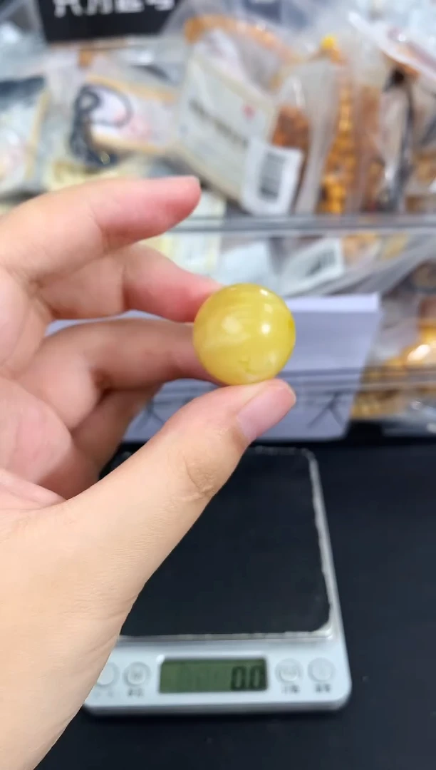 蜜蜡未镶嵌珠宝奇石120