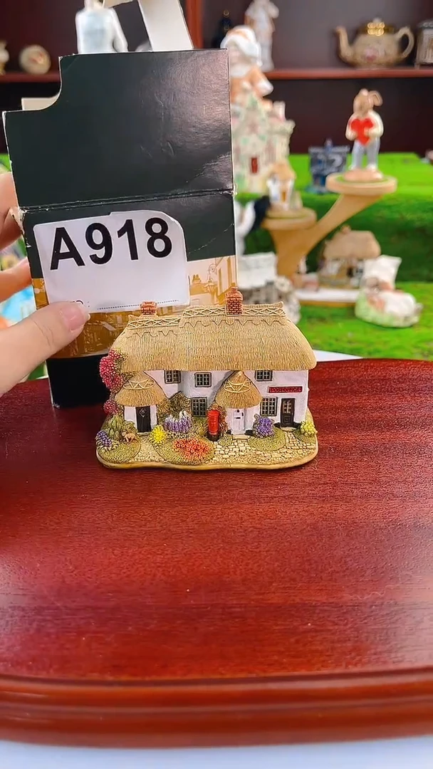 【闪购商品】紫砂茶宠Lilliput中古小房子918