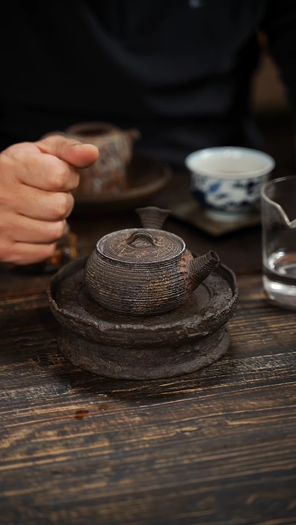 全手工制作 重工 南蛮 重肌理 蜂窝底 侧把壶 100cc