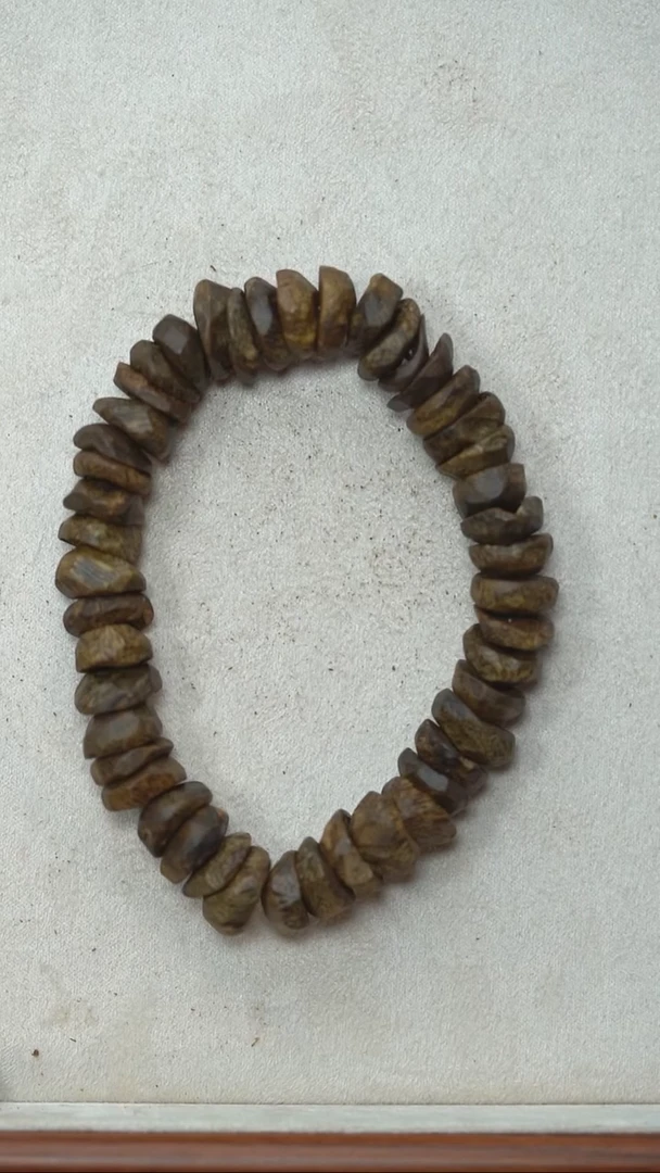 沉香手串沉香手串18，111