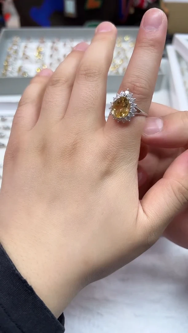 银S925镶嵌戒指水晶1229m004多样性发其一