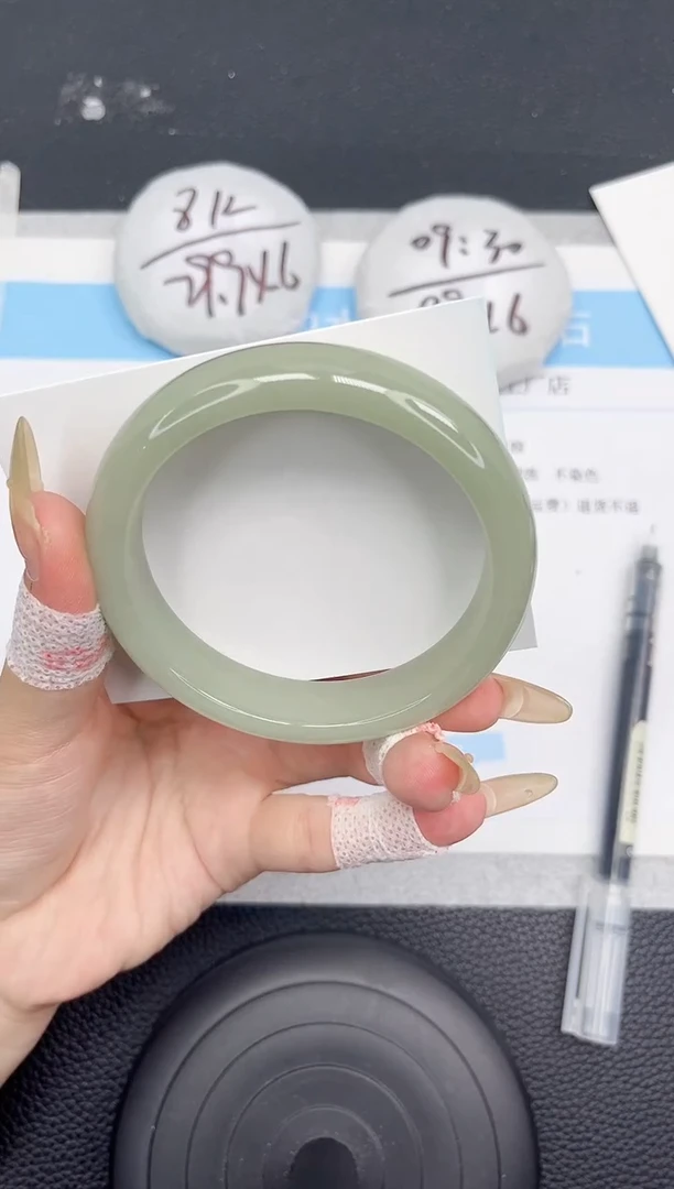 石英质玉手镯未镶嵌121-62.8