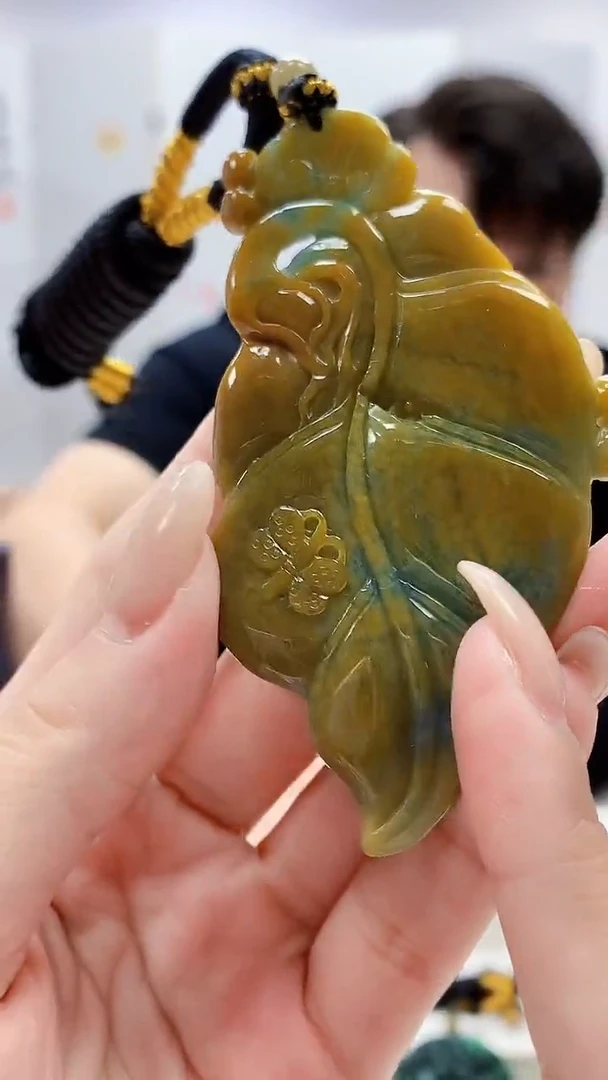 未镶嵌定制翡翠5060lr-毛货挂件49
