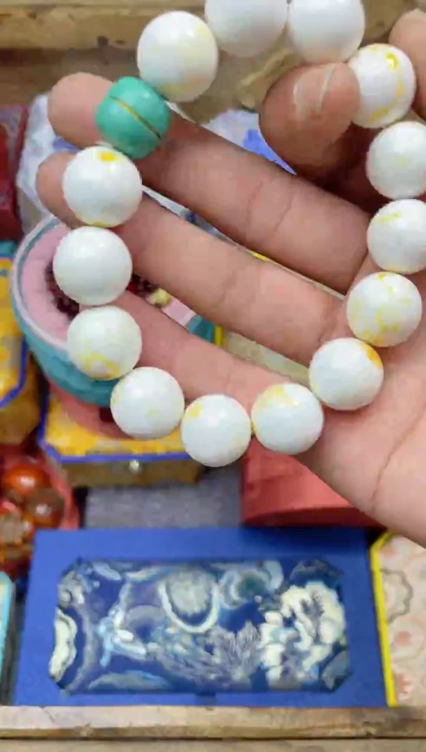 【闪购商品】蜜蜡裸石未镶嵌点击链接下单即可