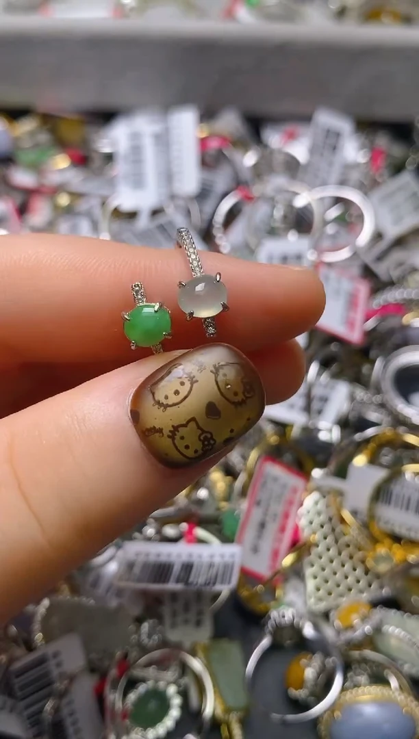 银S925镶嵌戒指翡翠百内无证书