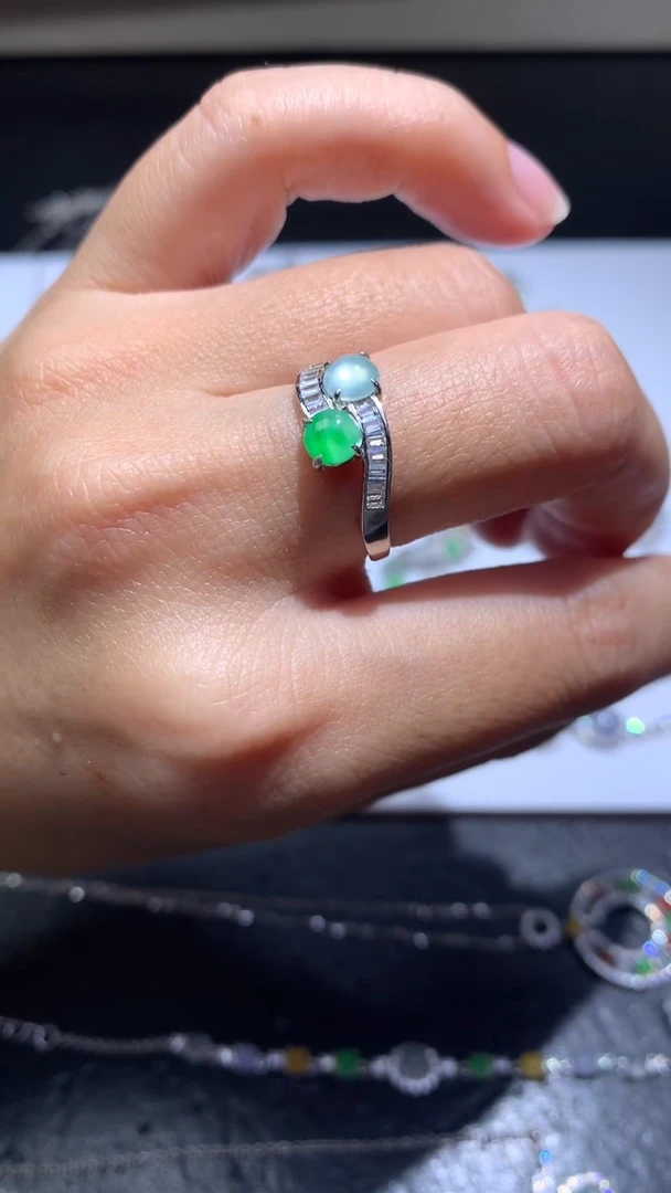 颈饰银S925镶嵌翡翠净货