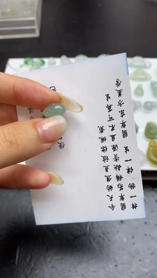 定制翡翠未镶嵌翡翠毛货~