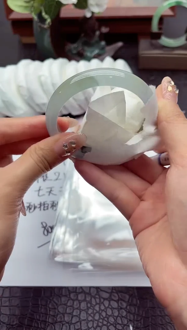 翡翠手镯未镶嵌W014所见即所得！姐姐们速度去冲！！！