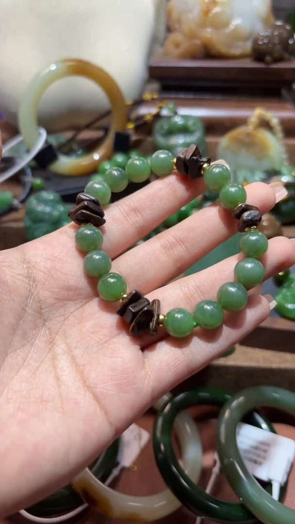 未镶嵌手串和田玉（碧玉）1