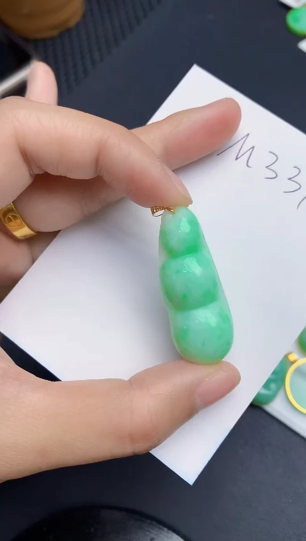 【闪购商品】翡翠颈饰18K金镶嵌000000000