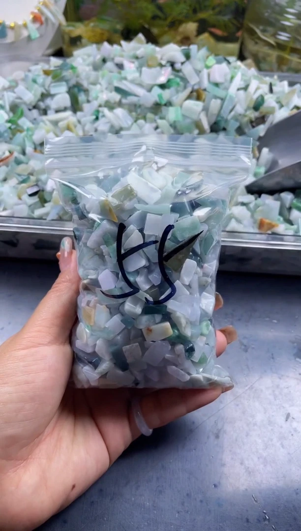 配石翡翠天然翡翠迷你500克55