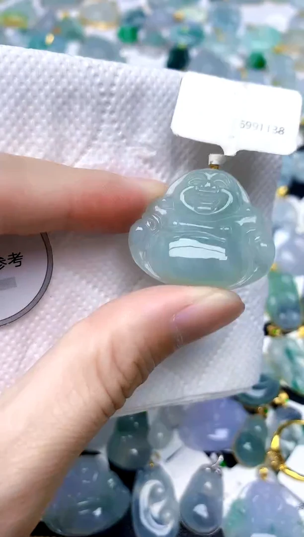 颈饰18K金镶嵌翡翠天然A货翡翠