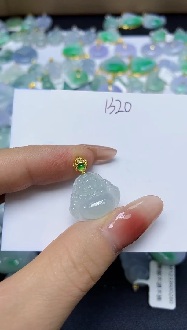 翡翠未镶嵌颈饰 天然缅甸翡翠A货