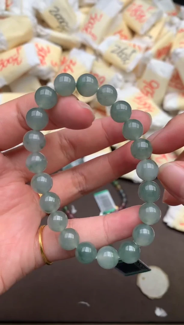 翡翠挂件未镶嵌—