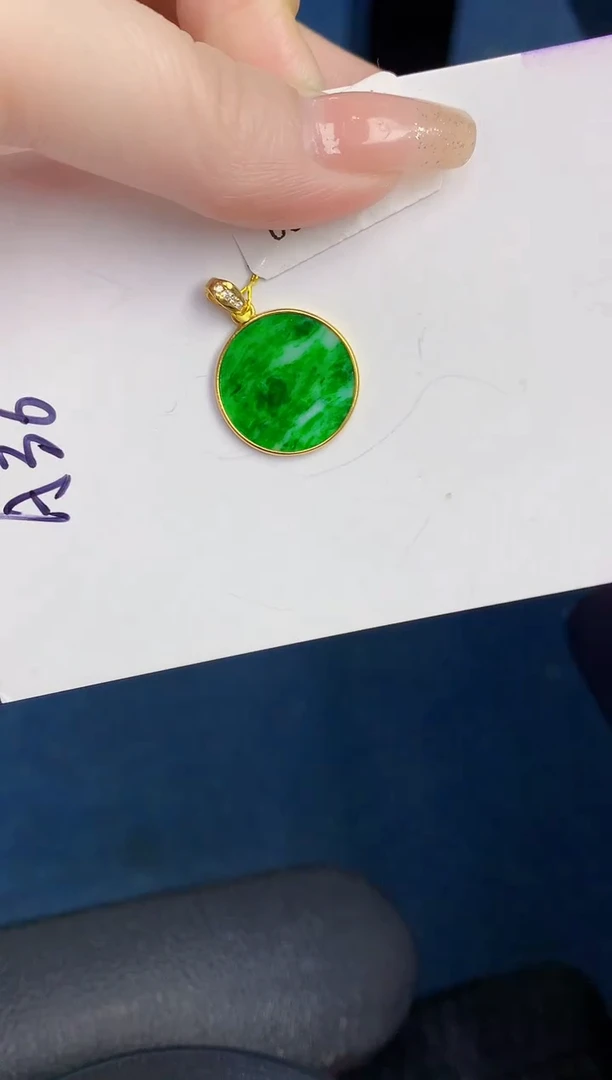 颈饰未镶嵌翡翠缅甸天然翡翠A货