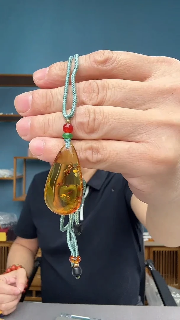 未镶嵌琥珀裸石15（有瑕介意勿拍）