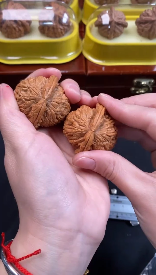 把件文玩核桃白狮子41尺N369