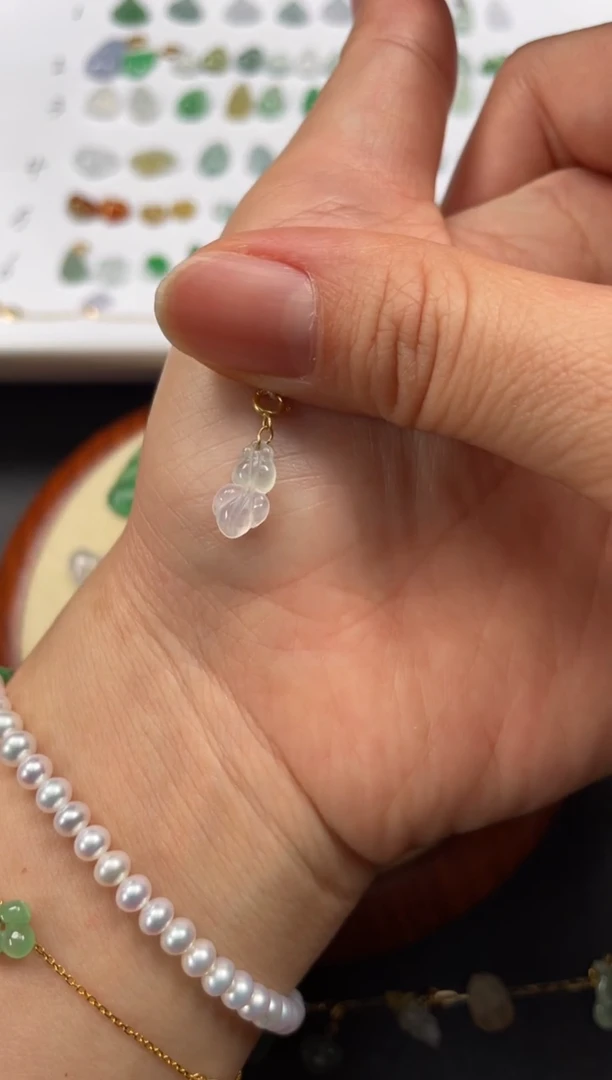 吊坠(不含链)18K金镶嵌翡翠一个JK469